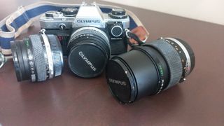 Cámara reflex OLYMPUS OM10