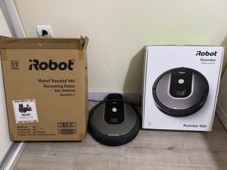 Roomba 960 Bottom IRobot Roomba 960 (Robot Curatenie) Preturi