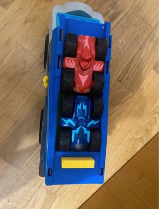 Juego niños: Lanzadera de coches