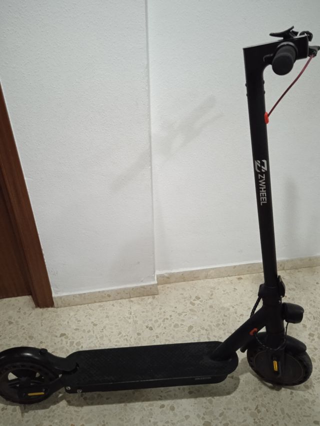 Patinete eléctrico seminuevo