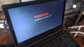 Ordenador portatil Toshiba