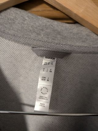 Sudadera Adidas nueva 
