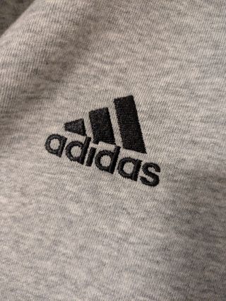 Sudadera Adidas nueva 