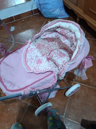 Carrito de muñecas 