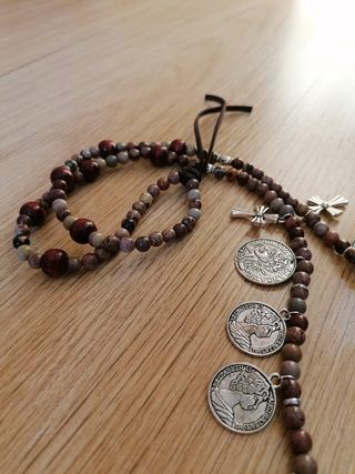 Nuova collana "Leaf" in pietra vera