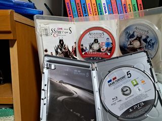 Lote 2 juegos PlayStation 3 más regalo GT 5