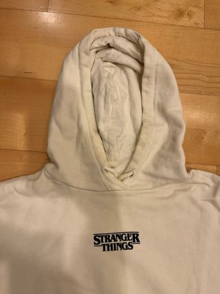 Sudadera Pull&Bear Stanger Things mujer