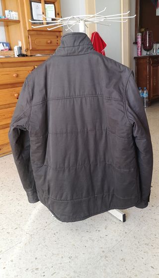 Collares, pulseras y pendientes