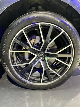 AUDI Q8 ( S-LINE + BLACK LINE ) 5.0TDI QUATRO