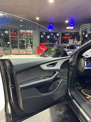 AUDI Q8 ( S-LINE + BLACK LINE ) 5.0TDI QUATRO