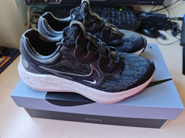 Nike Zoom Winflo 8 Shield W Talla 38.5 EU