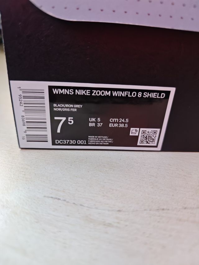 Nike Zoom Winflo 8 Shield W Talla 38.5 EU