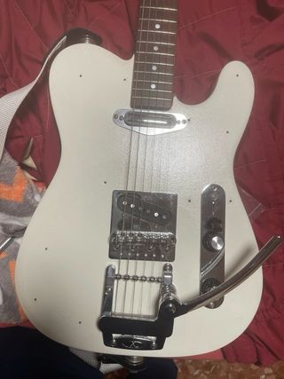 Telecaster no Fender con bigsby
