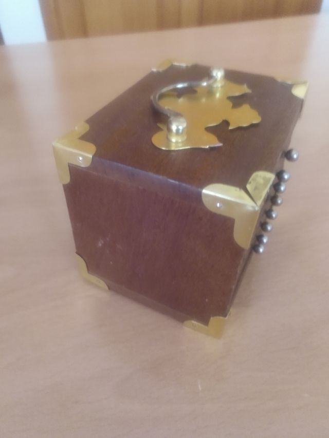 Posavasos en madera y corcho