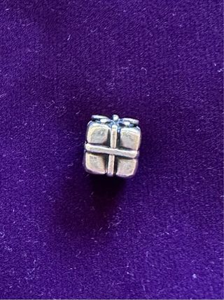 Pulsera Pandora + 7 charms 