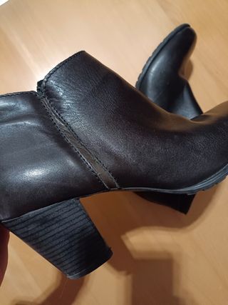 Botines negros tacón/ piel Porronet
