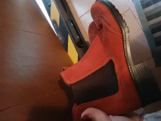 Stivaletti in pelle camoscio corallo