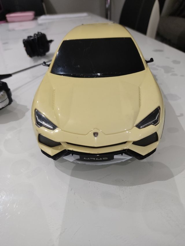 Coche RC Lamborghini Aurus 1/16