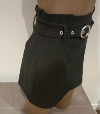 Minifalda negra Bershka S