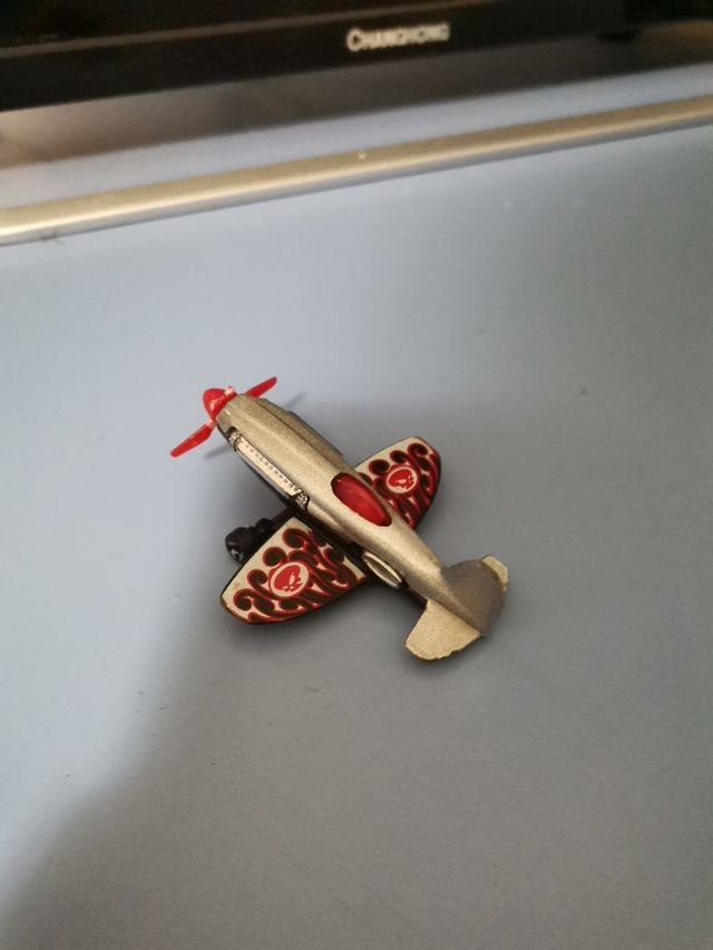 Aereoplano acrobatico hot wheels