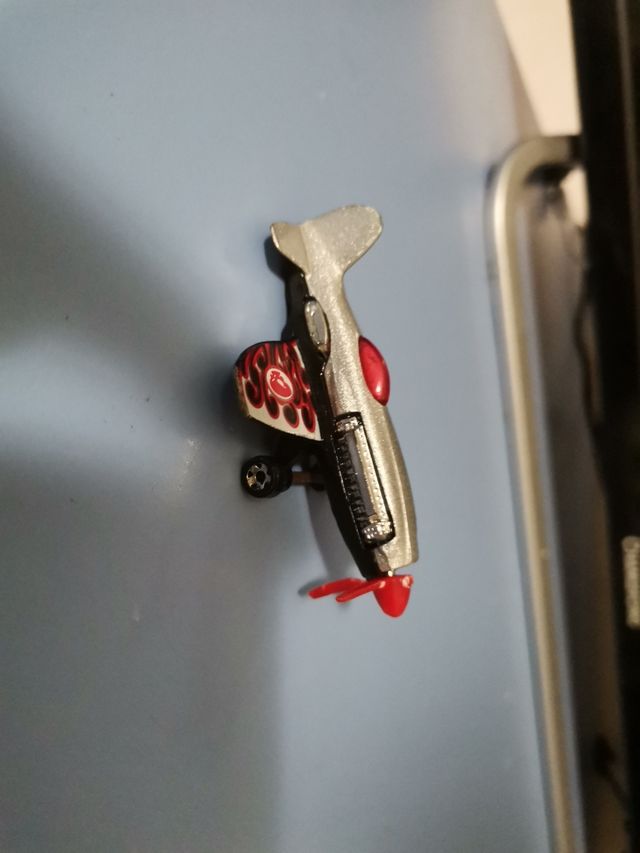 Aereoplano acrobatico hot wheels