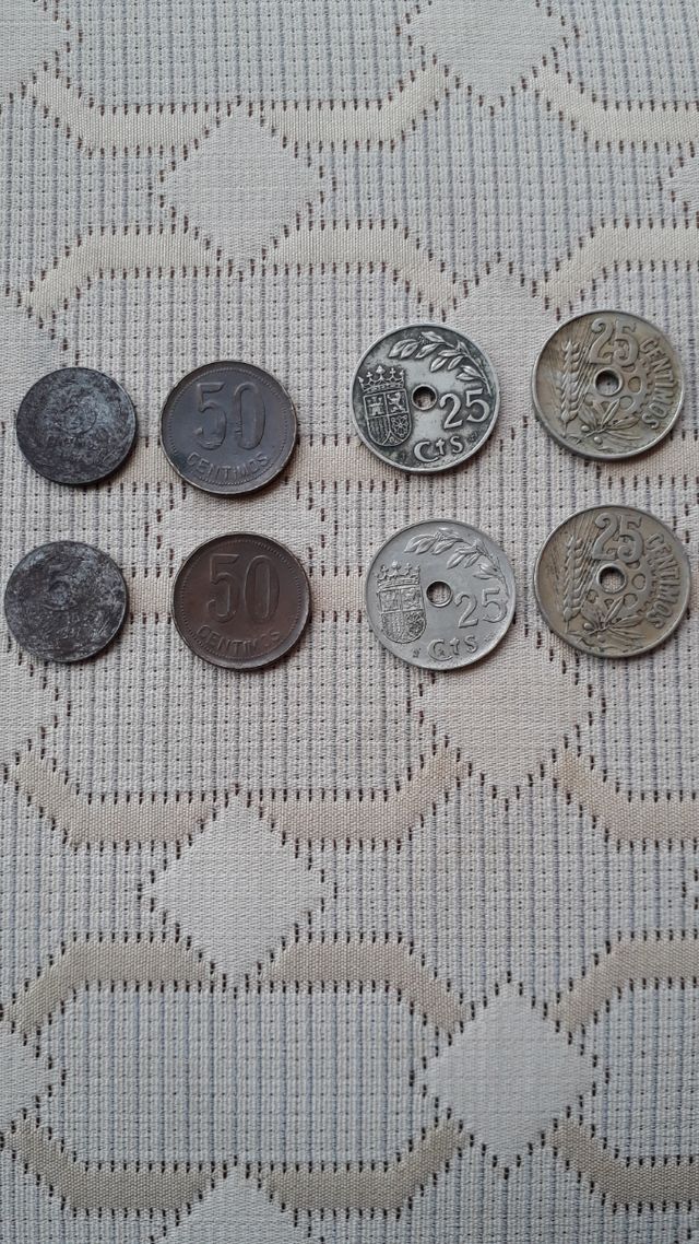 8 monedas de la República Española 