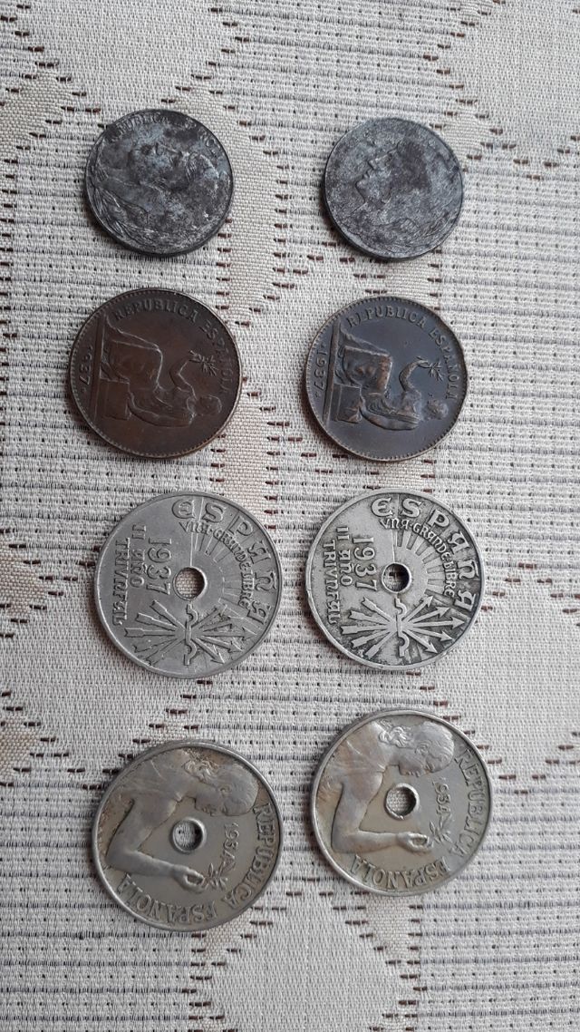 8 monedas de la República Española 