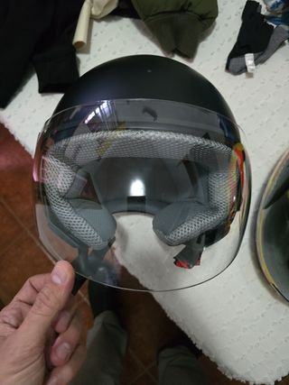 SE VENDE CASCO A ESTRENAR 