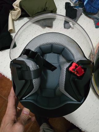 SE VENDE CASCO A ESTRENAR 
