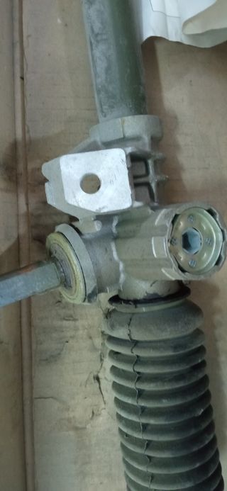 Caja dirección Clio I 7701467263