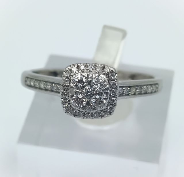 Anillo Oro Blanco 14kt con Diamantes