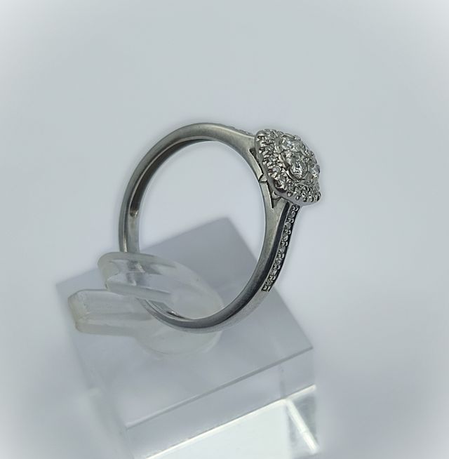 Anillo Oro Blanco 14kt con Diamantes