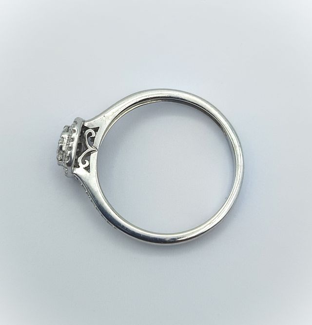 Anillo Oro Blanco 14kt con Diamantes