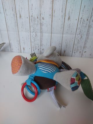 Peluche multisensorial/elefante SkipHop