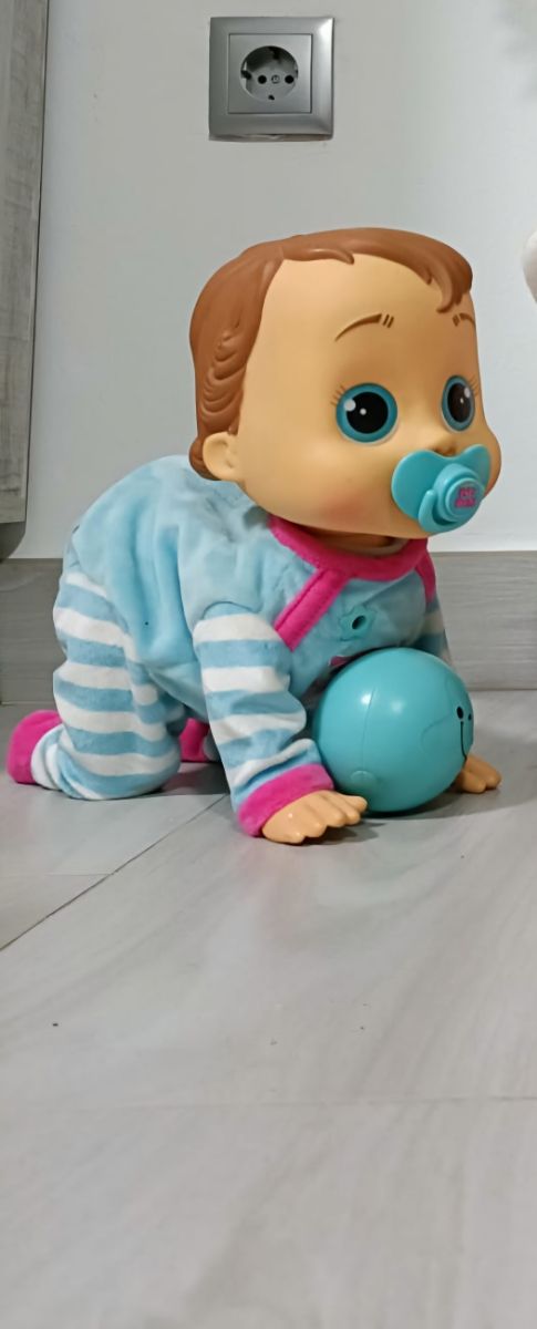 Muñeco Peke Baby Lucas