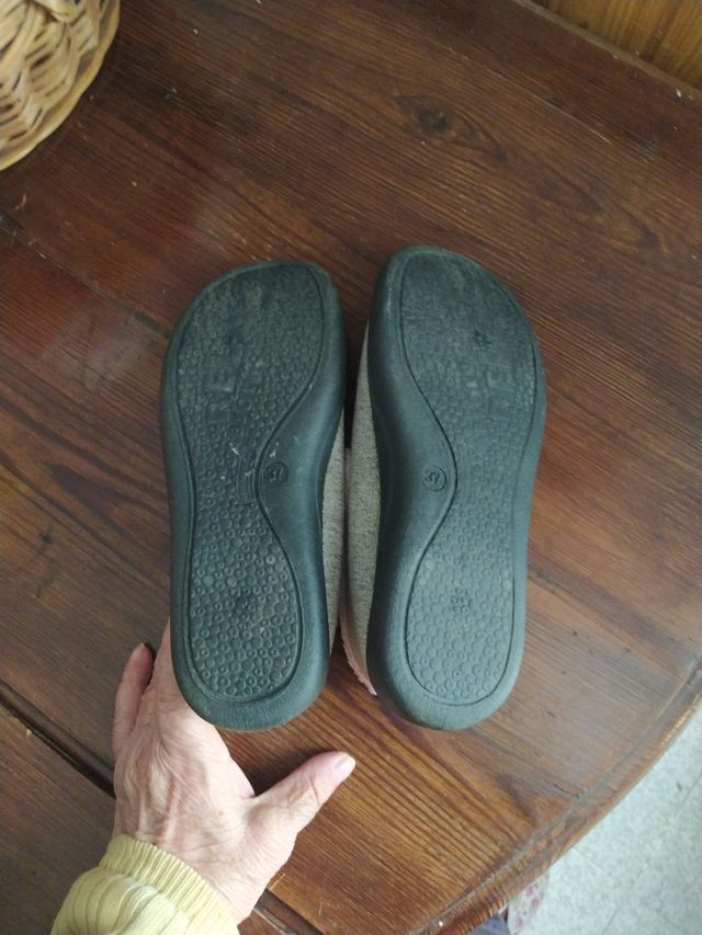 Slip-on grigi e rosa, molto comode