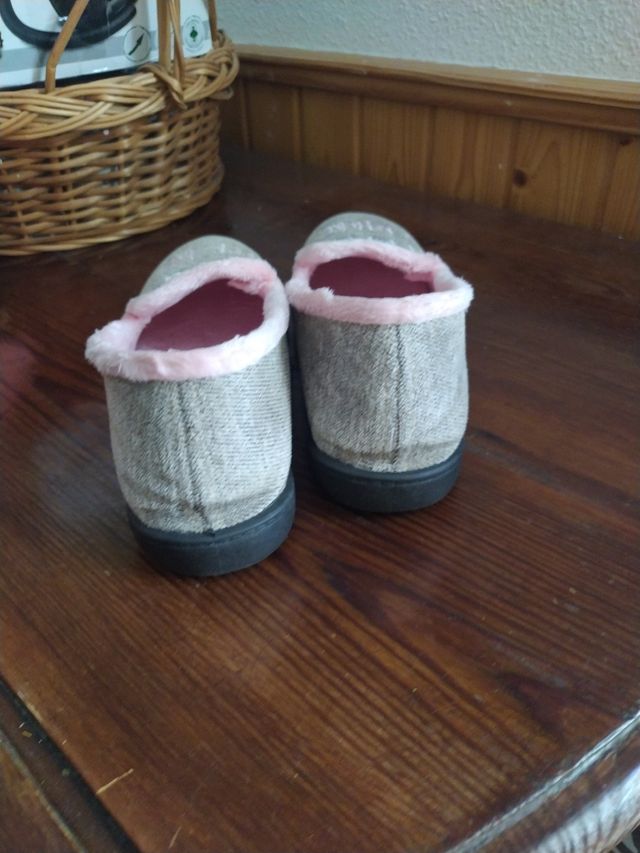 Slip-on grigi e rosa, molto comode