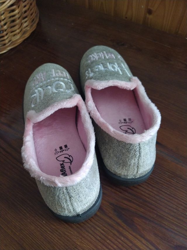 Slip-on grigi e rosa, molto comode