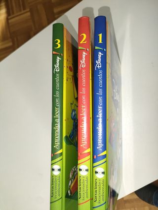 LOTE DE TRES CUENTOS CON CDS DISNEY