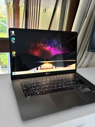 Ordenador LG Gram 14Z90N - i5-1035G7