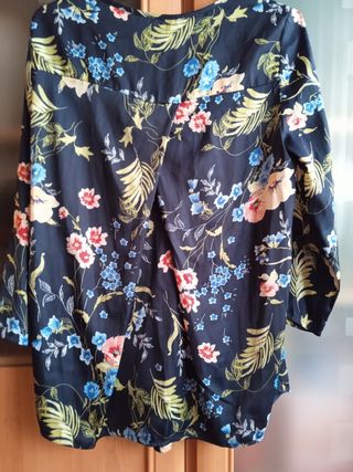 Blusa Stradivarius 