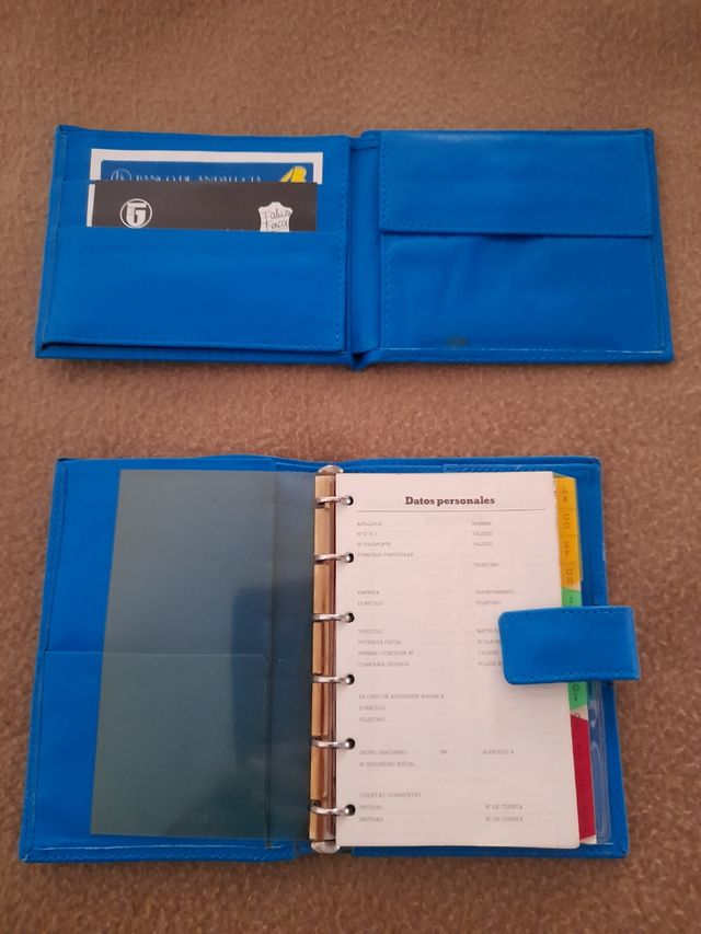 Monederos/ billeteros...de  piel.