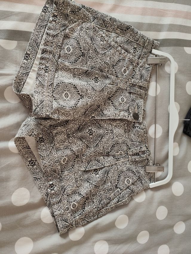 Pantalón corto de mujer