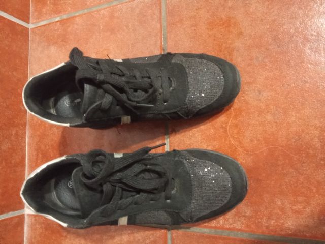 Zapatillas con cuña interior XTI