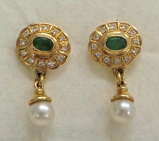 DOS PENDIENTES DE ORO,PERLAS Y 12 DIAMANTES