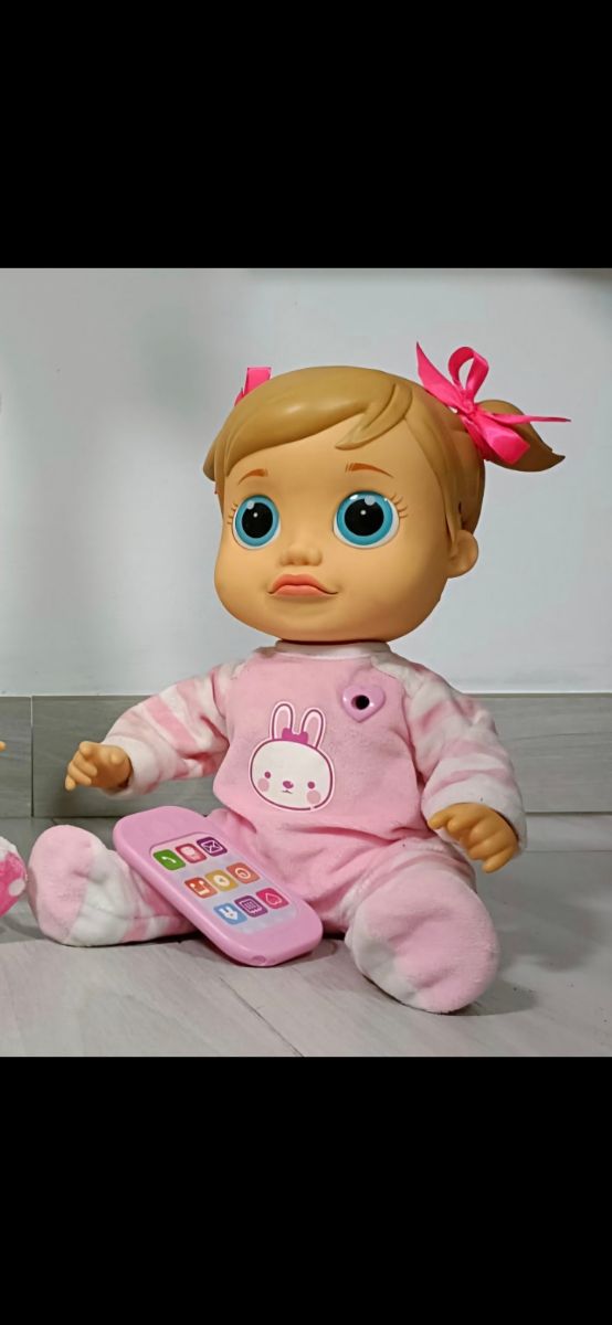 Muñeco Peke Baby Emma