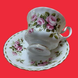 TAZA DE TE Y PLATO ROTAL ALBERT MES DE JUNIO