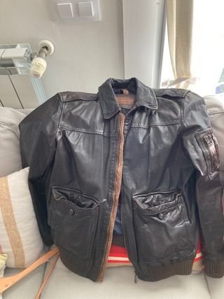 Cazador de cuero Massimo Dutti