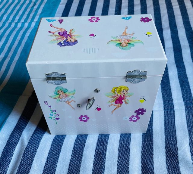 Joyero musical incluye colgante