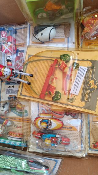 Juguetes de hojalata varios